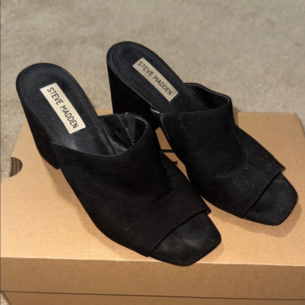 Steve Madden Black Open-Toe Mules
